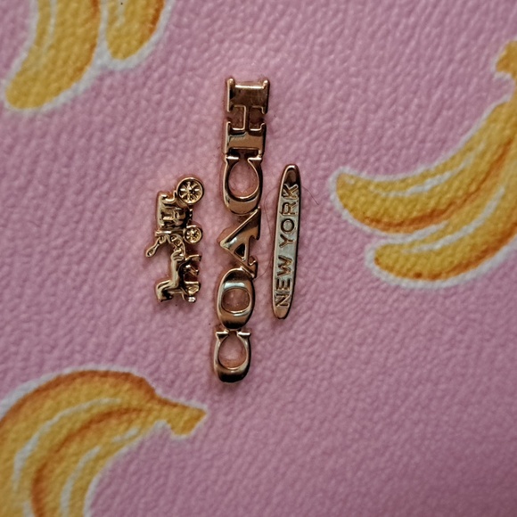 Coach Reversible Tote Banana Print - Picture 2 of 9